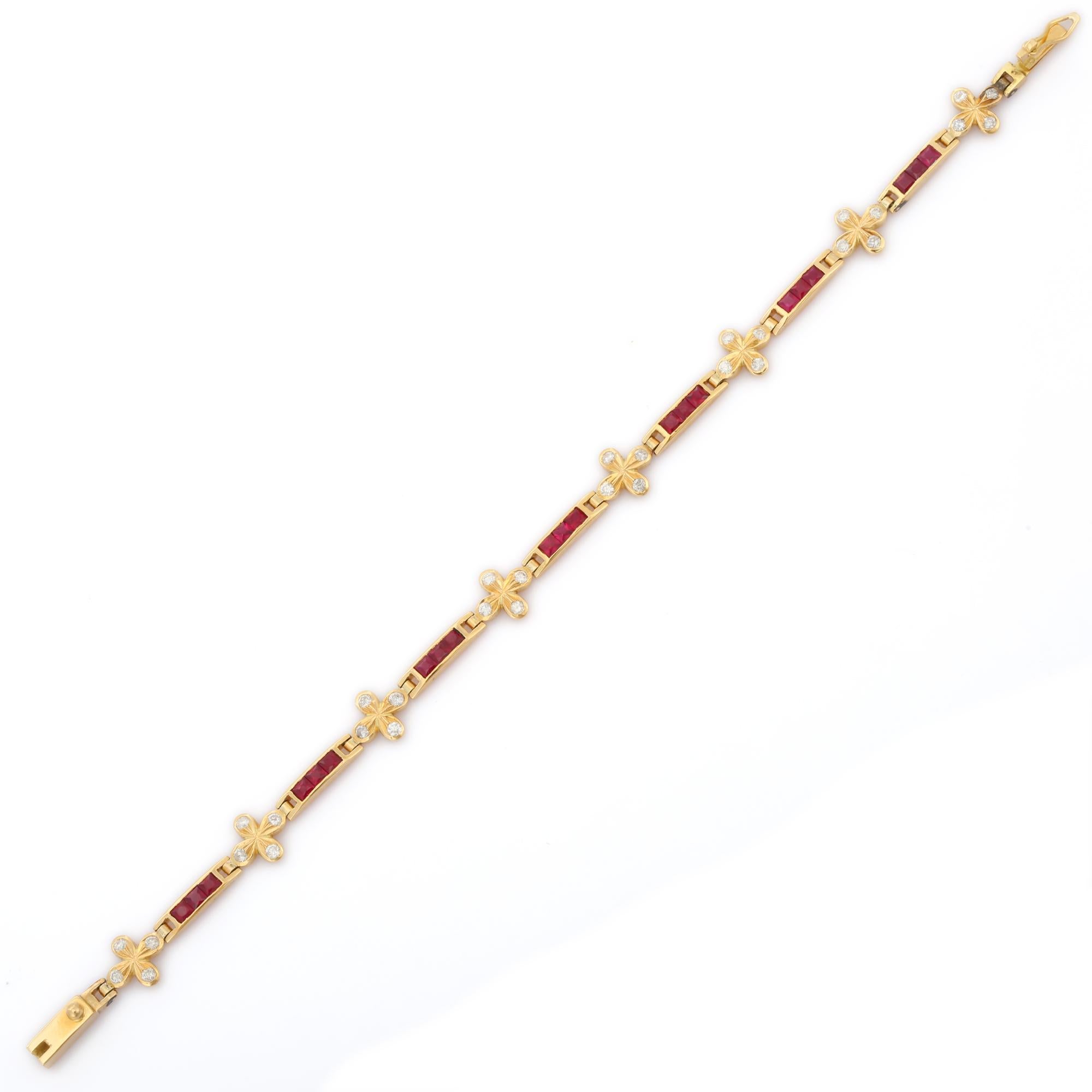 Modern 2.75 ct Ruby Diamond Link Bracelet in 18K Yellow Gold For Sale