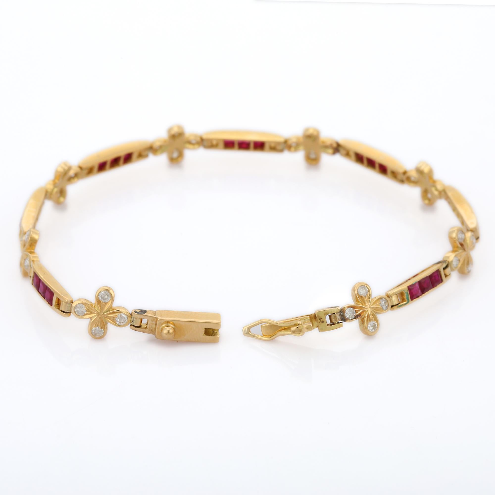 2.75 ct Ruby Diamond Link Bracelet in 18K Yellow Gold In New Condition For Sale In Houston, TX