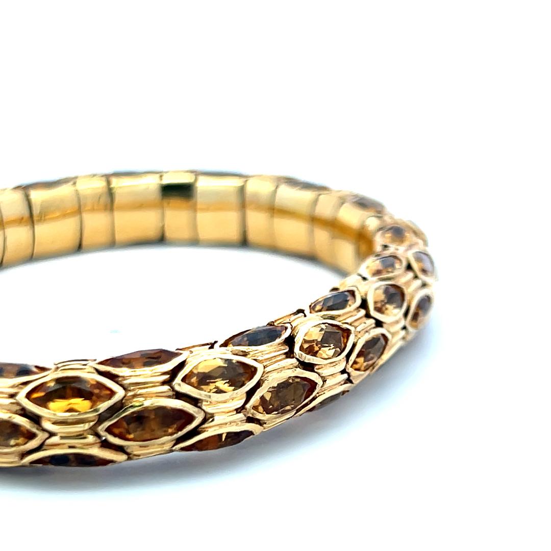 27,50 Karat Citrin in Marquisform 18 Karat Gelbgold Manschettenarmband im Angebot 3