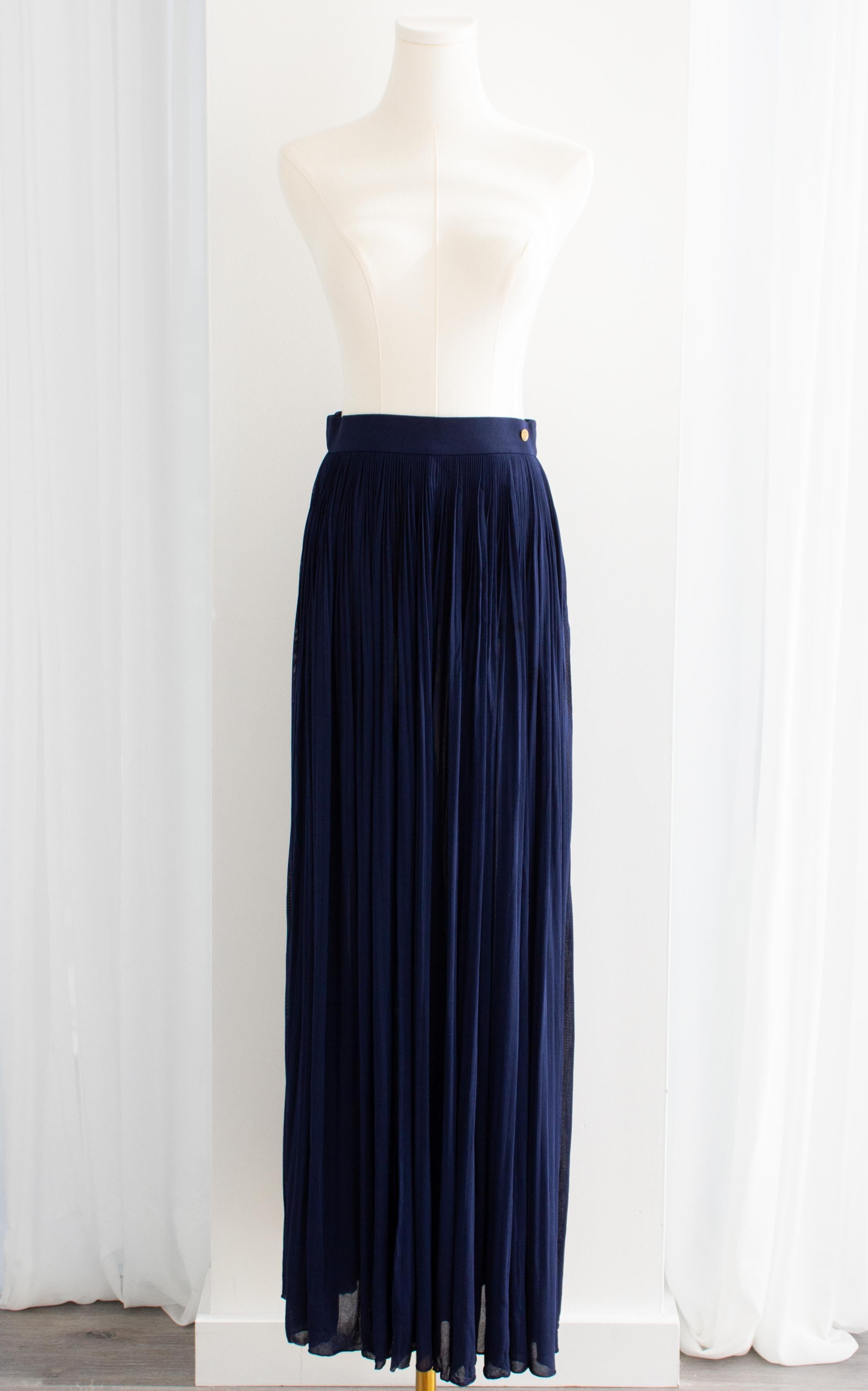 2750 $ Chanel Cruise 2018 Greece Navy Blue Pantalon palazzo plissé 18C Pour femmes en vente