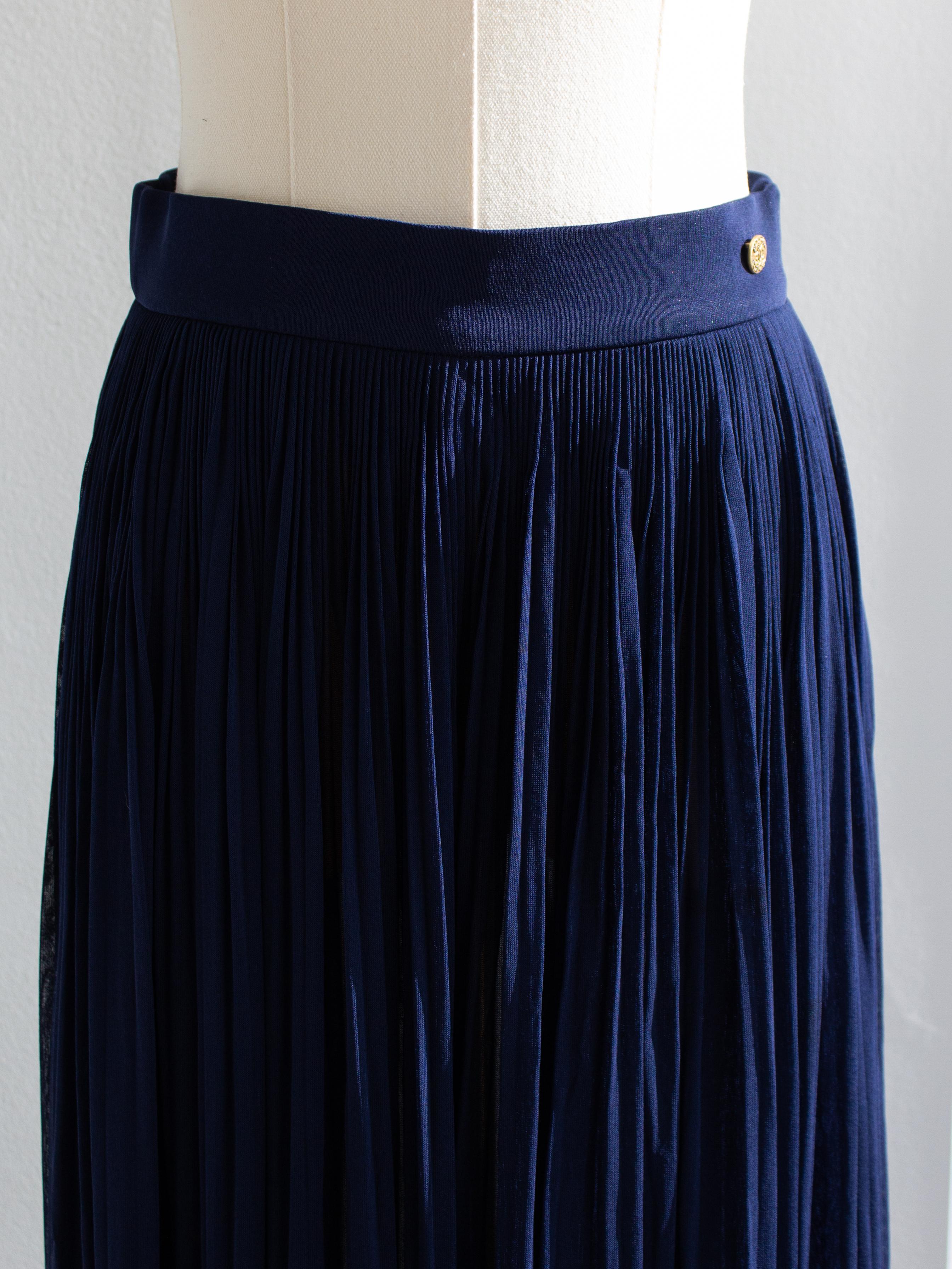 2750 $ Chanel Cruise 2018 Greece Navy Blue Pantalon palazzo plissé 18C en vente 2