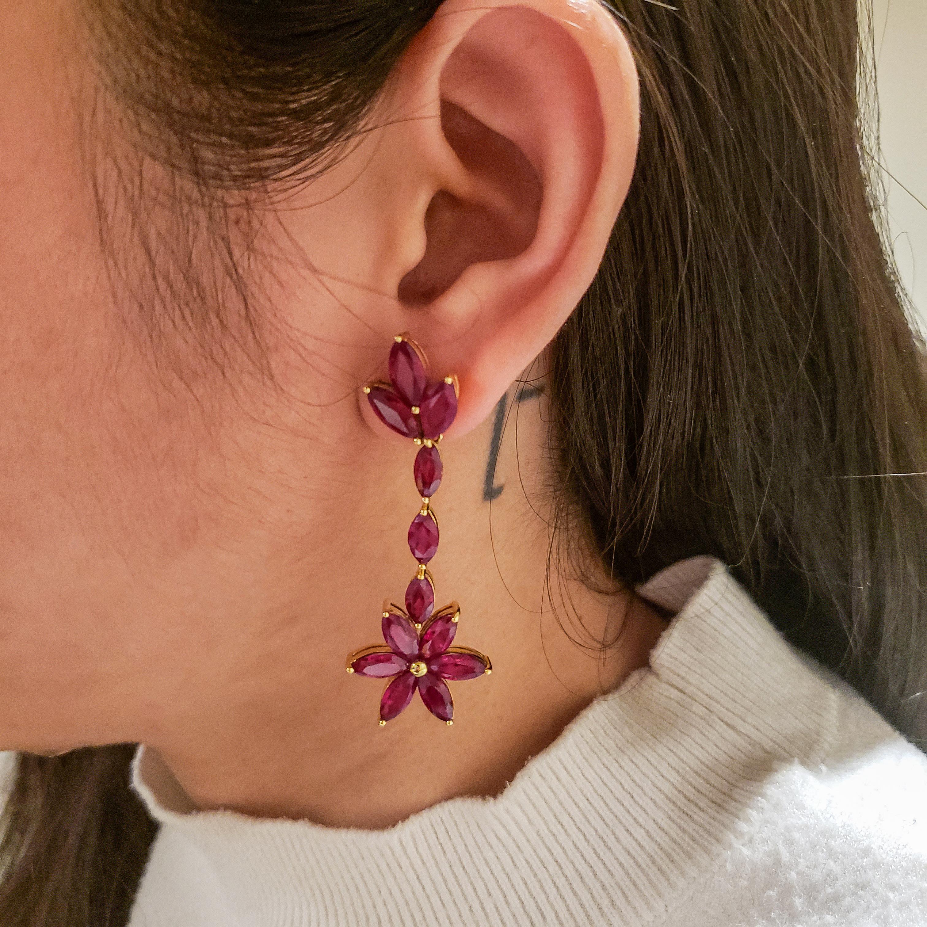 27.51 Carat Marquise Cut Ruby Flower Dangle Earrings In Excellent Condition For Sale In New York, NY