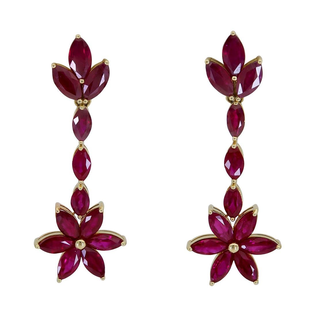 Pendants d'oreilles à fleurs en rubis taille marquise de 27,51 carats