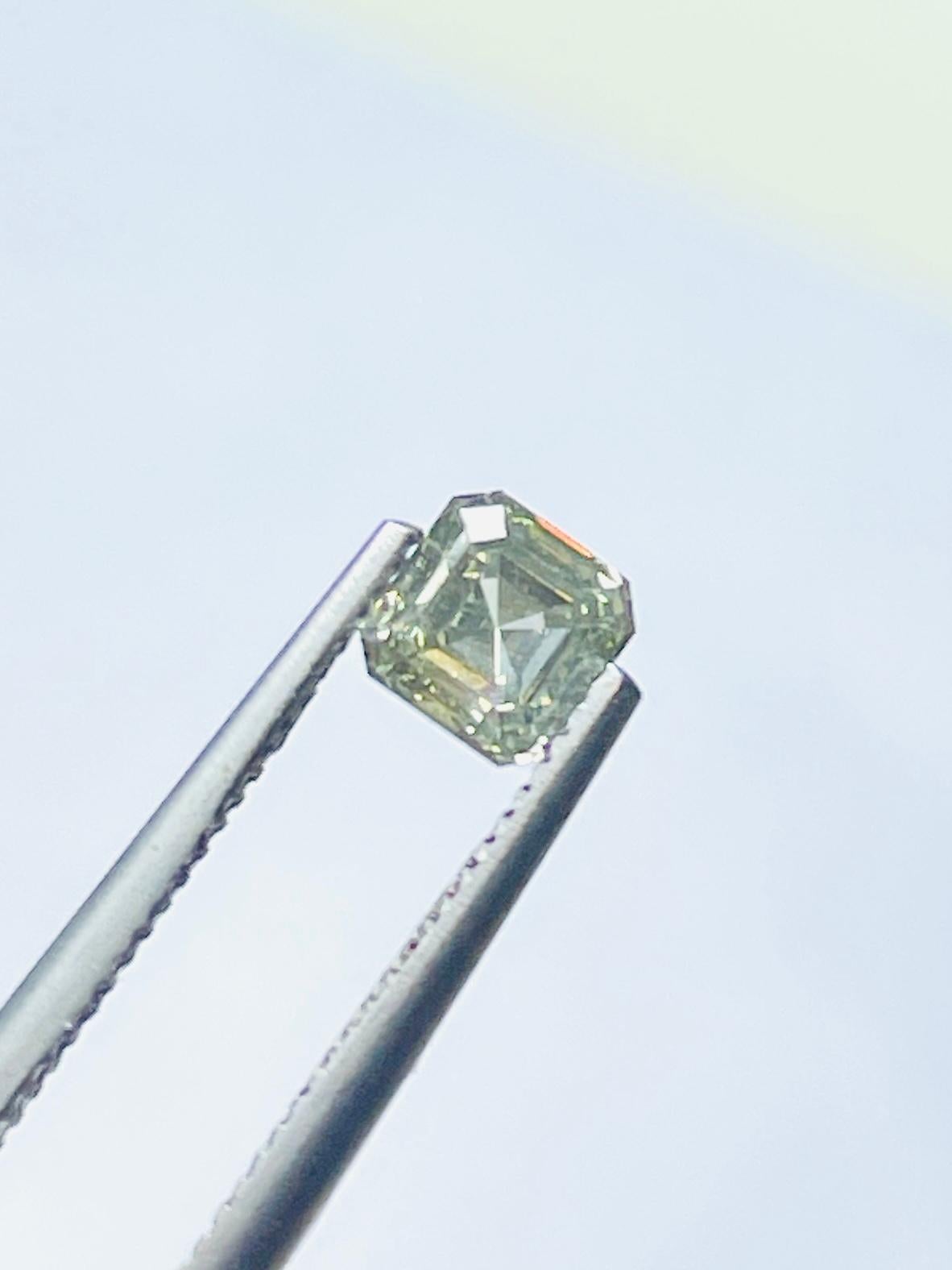 IGI certificado 0,38 quilates Diamante natural Raro Gris Verde Amarillo Corte Asscher en venta