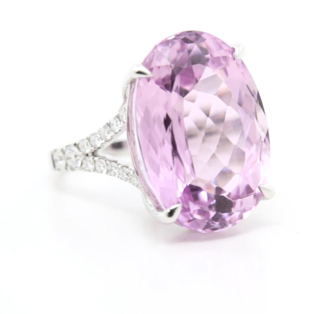 Women's or Men's 27.58 Carat Kunzite Diamond Cocktail Ring For Sale