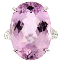 Bague cocktail en kunzite et diamant de 27,58 carats