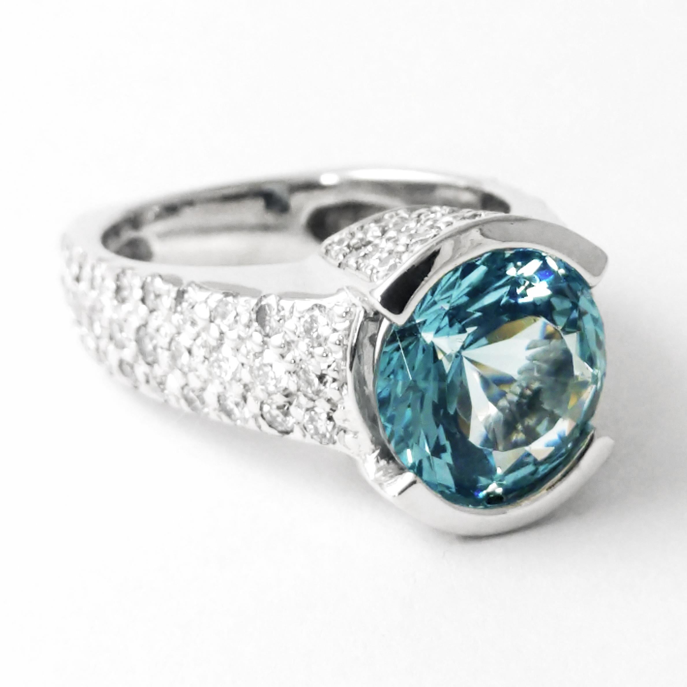 Modern 2.75 Carat Round Aquamarine and Pave Diamond Ring Classic Contemporary Fashion For Sale