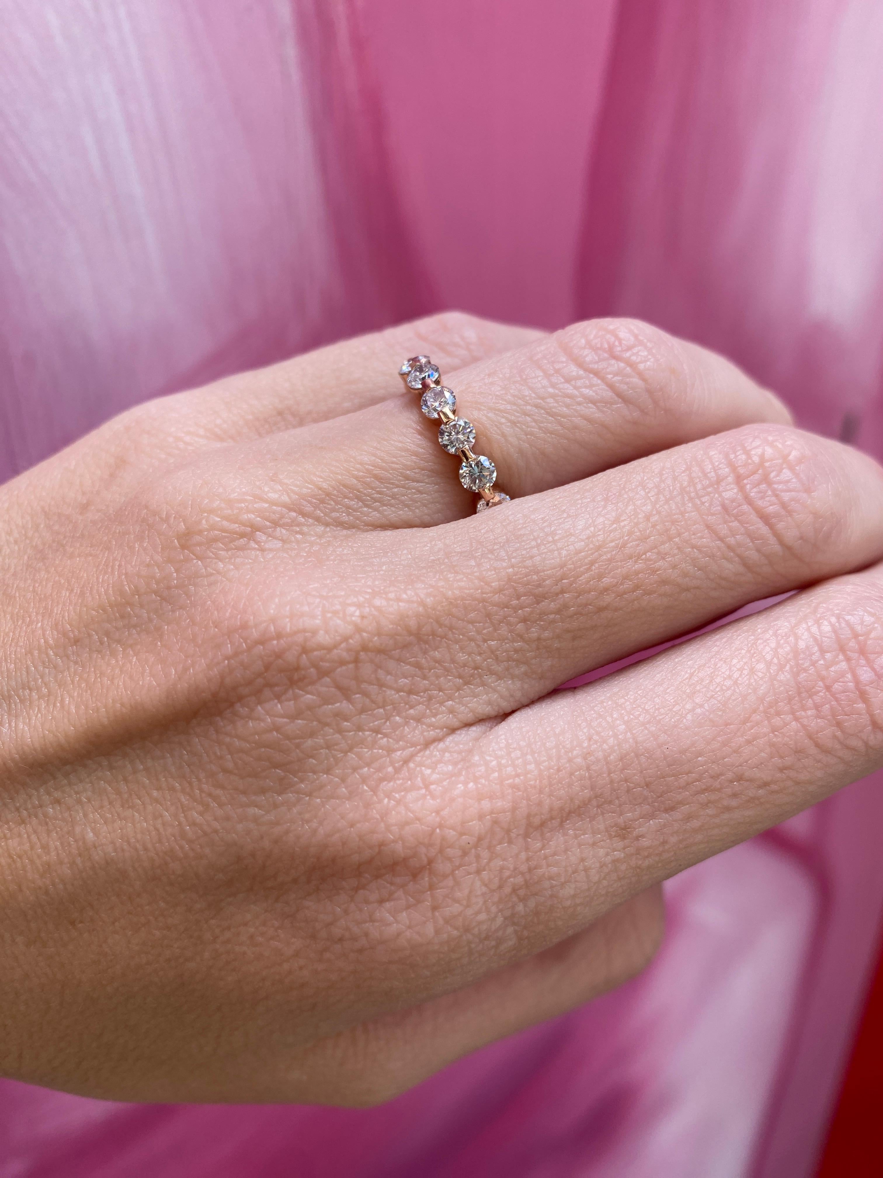 Fascia per l'eternità con diamante rotondo da 2,75 carati in oro rosa 18 carati in vendita 7
