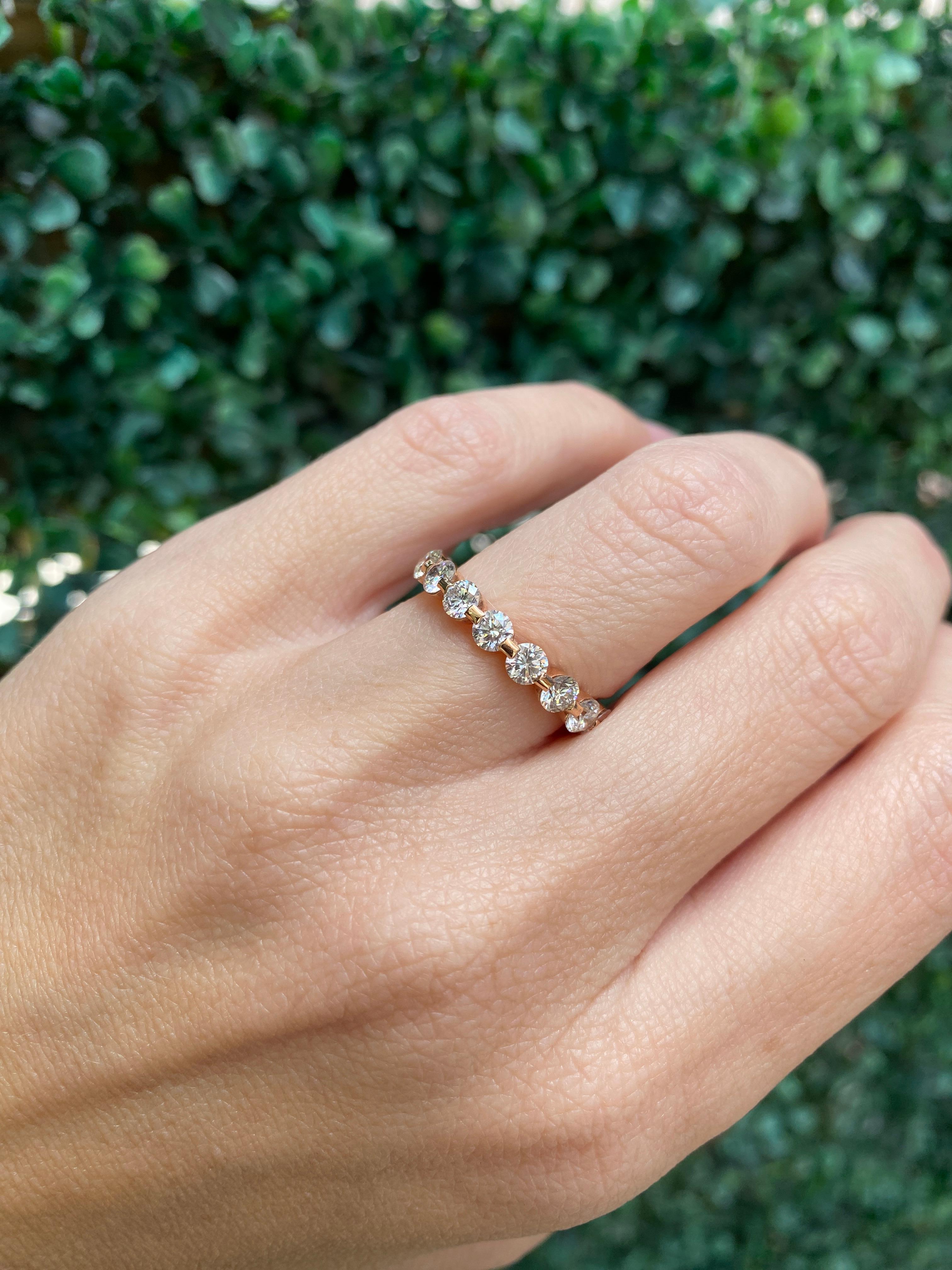 Fascia per l'eternità con diamante rotondo da 2,75 carati in oro rosa 18 carati in vendita 21