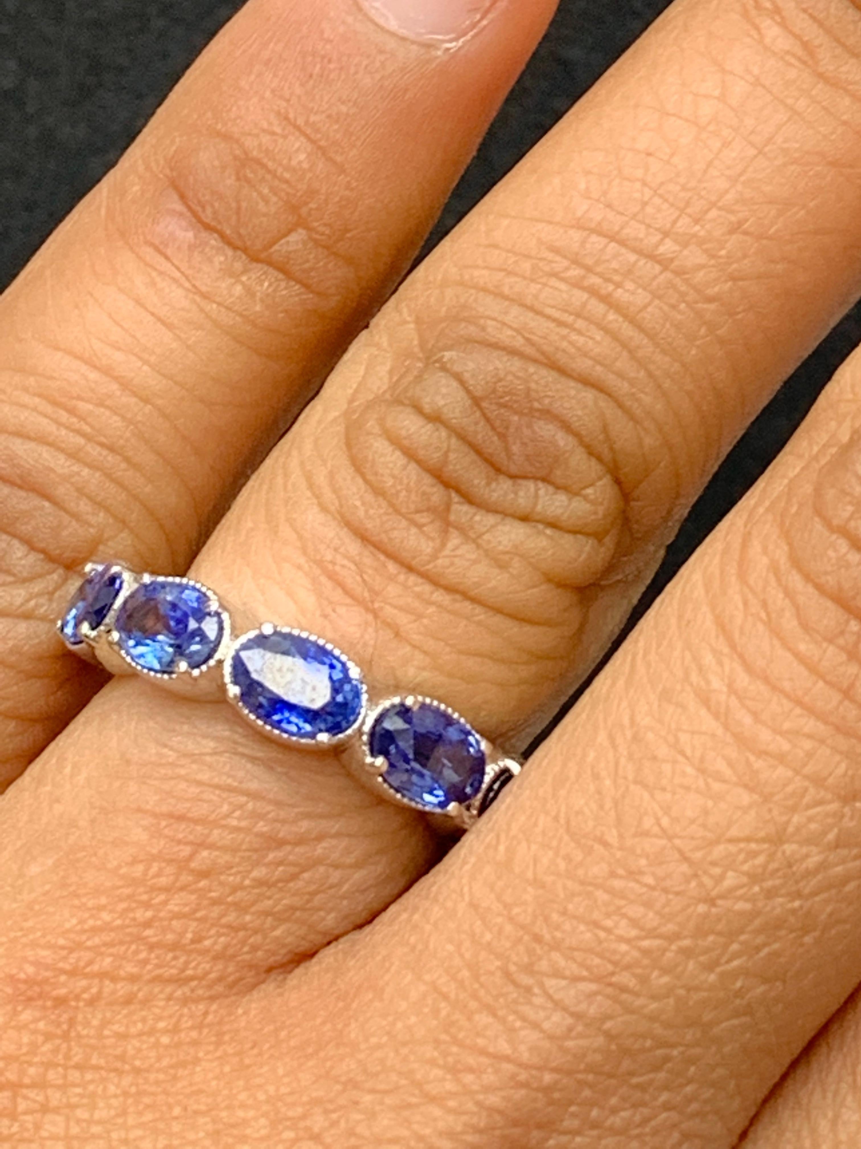 2.76 Carat Blue Sapphire and Diamond 5 Stone Wedding Band in 14k White Gold For Sale 5