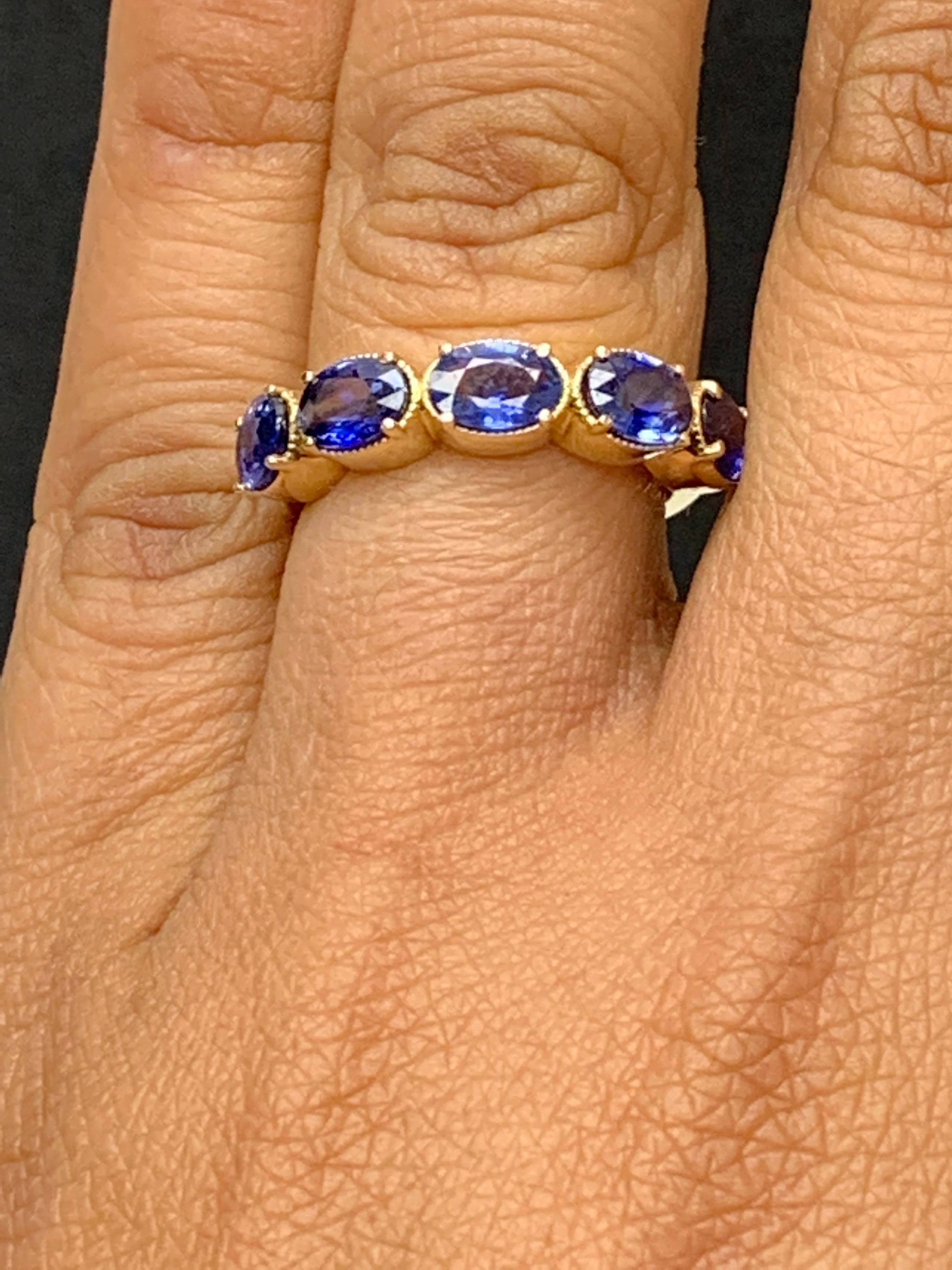 2.76 Carat Blue Sapphire and Diamond 5 Stone Wedding Band in 14K Yellow Gold For Sale 4