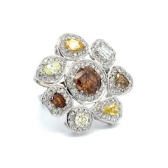 2.76 Carat Brown Diamond Fancy and White Color Diamond Platinum Statement Ring (bague de déclaration en platine avec diamant brun et diamant blanc)