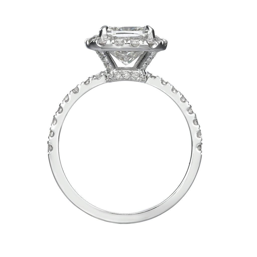 2.76 Carat Cushion Cut Diamond Engagement Ring In New Condition For Sale In New York, NY