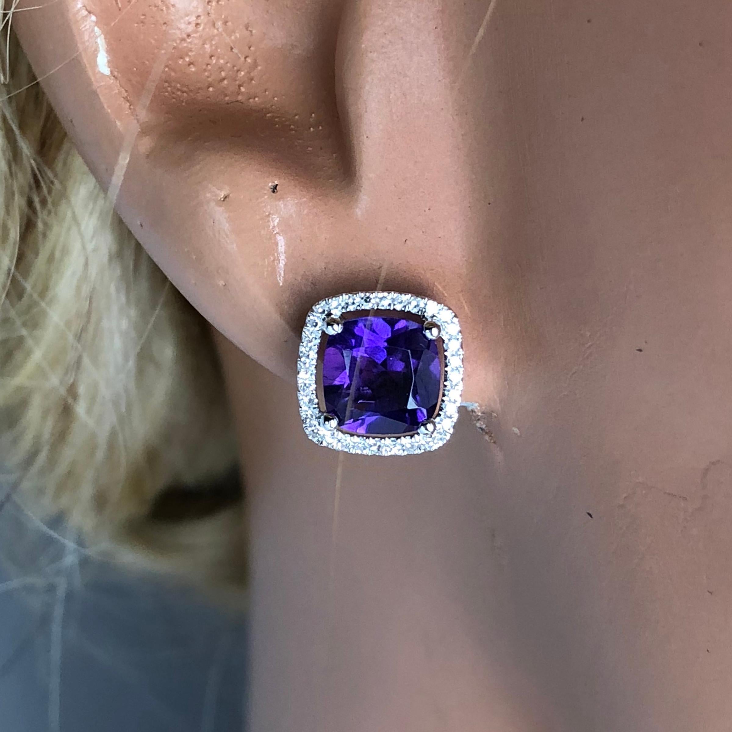 Contemporary 2.76 Ct Cushion Cut Fine Amethyst and Diamond Halo Stud Earrings in 14W ref1132 For Sale