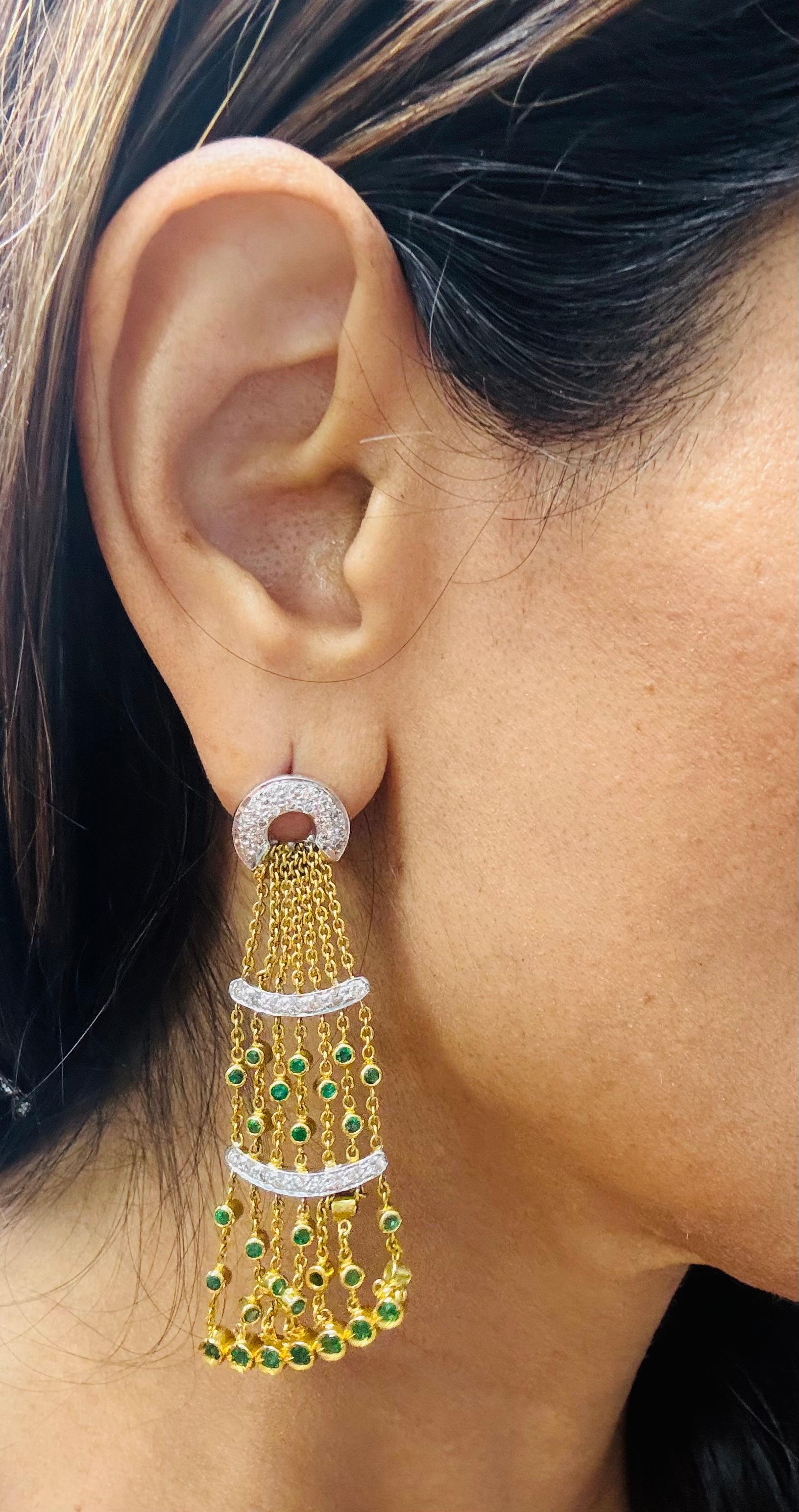 Orecchini in oro 18K con diamante e smeraldo naturale da 2,76 carati fatti a mano in vendita 1