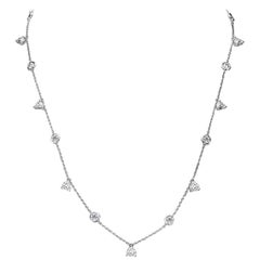 2,76 Karat herzförmige Diamanten &  Runde Halskette mit Diamanten in Form eines runden Diamanten