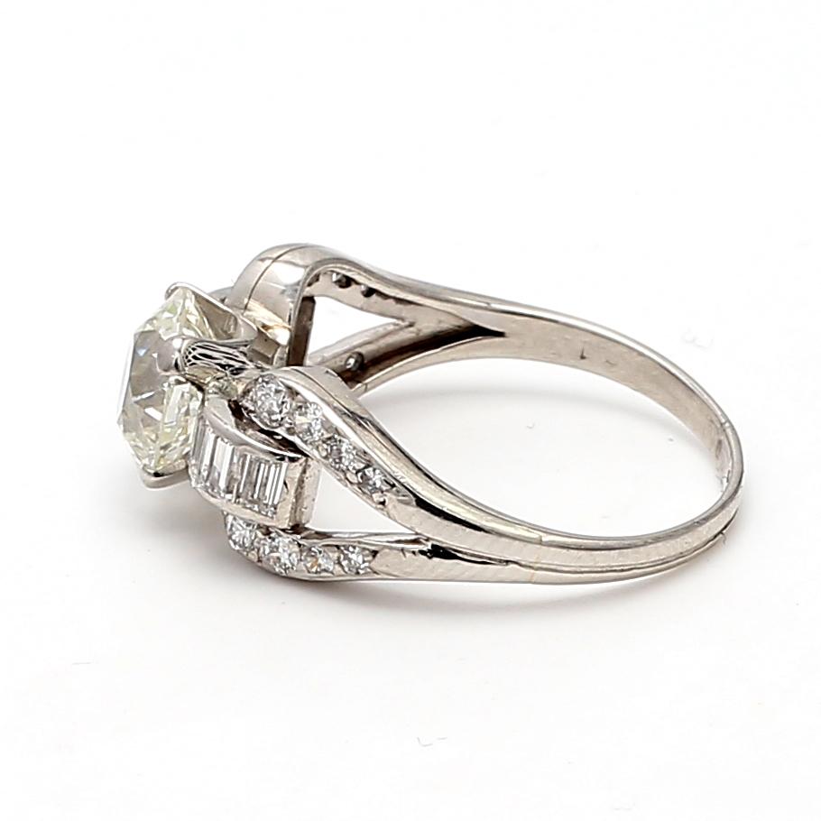 2,76 Karat Runder Brillant I-VS1 Diamant Platin Ehering im Angebot 3