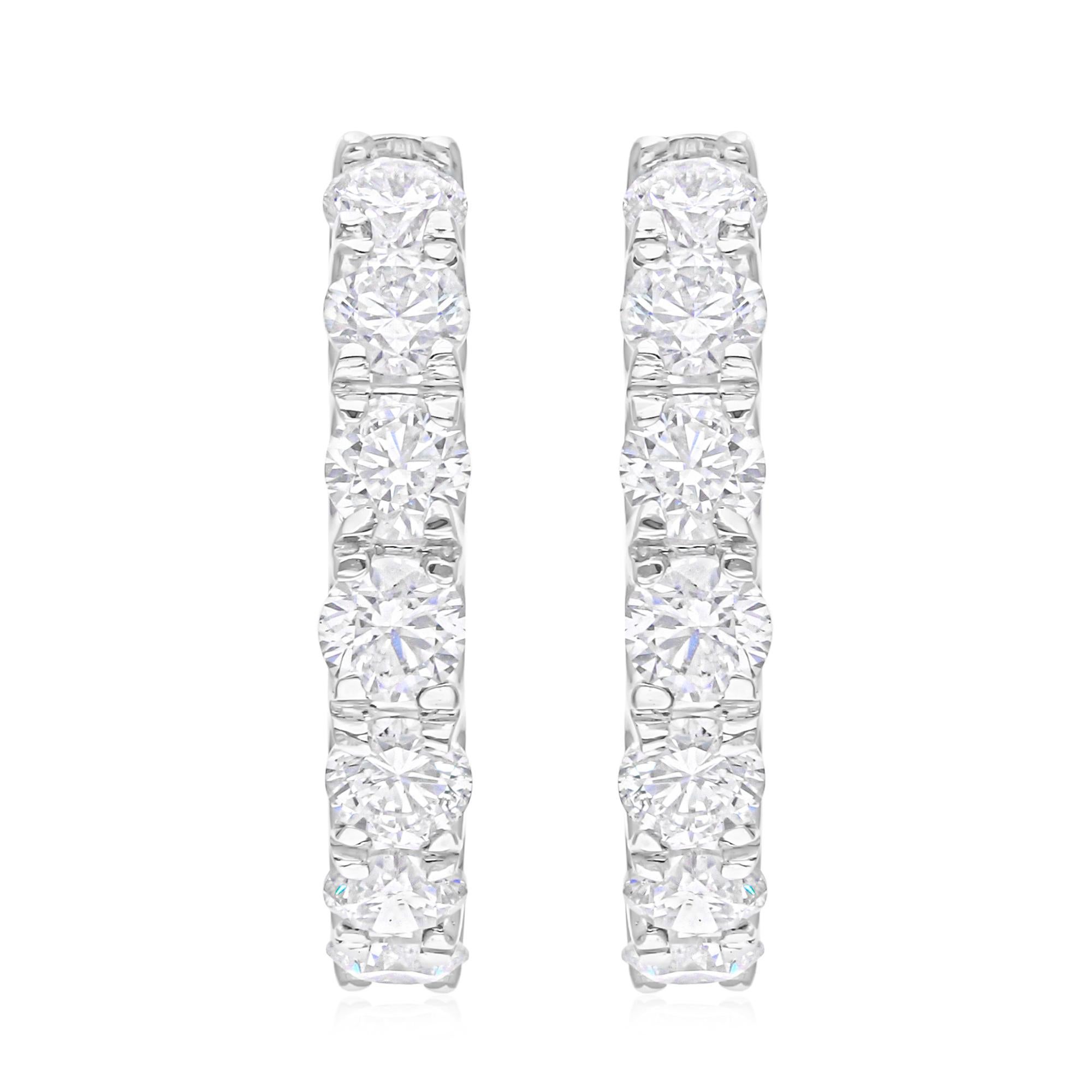 Cast from 18-karat gold, these exquisite earrings are handset with 2.76 carats of sparkling diamonds.

FOLLOW SPECTRUM JEWELS storefront to view the latest collection & exclusive pieces. Spectrum Jewels is proudly rated as a Top Seller on 1stdibs