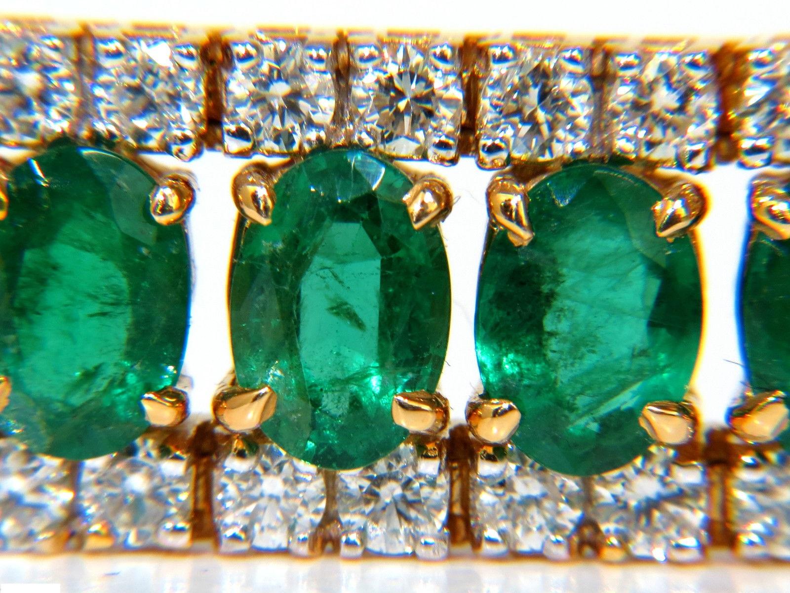 27.65 Carat Natural Vivid Green Emerald Diamond Bracelet F/VS 14 Karat Multirow For Sale 6