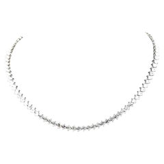 Collier en or blanc avec 27.66 carats de diamants