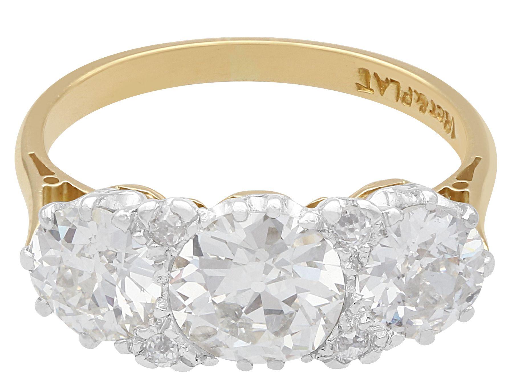 1940er Jahre Trilogy-Ring, 2,76 Karat Diamant und 18 Karat Gelbgold im Zustand „Hervorragend“ im Angebot in Jesmond, Newcastle Upon Tyne