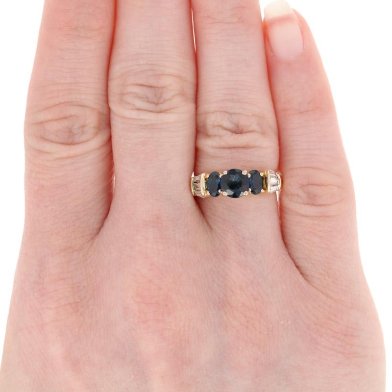 For Sale:  2.76ctw Round Cut Sapphire & Diamond Ring, 14k Yellow Gold Engagement 3