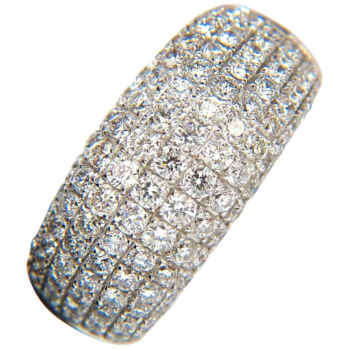 Bague à large anneau en or 18 carats sertie de perles et de diamants taille pleine de 2,77 carats
