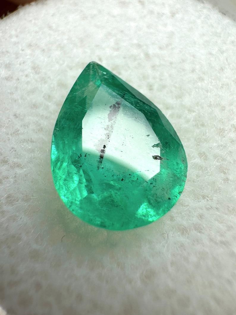Modern 2.77 Carat Imperfectly Perfect Green Colombian Emerald - Pear Cut Teardrop Gems For Sale