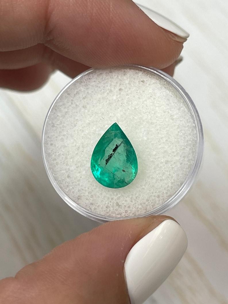 2.77 Carat Imperfectly Perfect Green Colombian Emerald - Pear Cut Teardrop Gems In New Condition For Sale In Jupiter, FL
