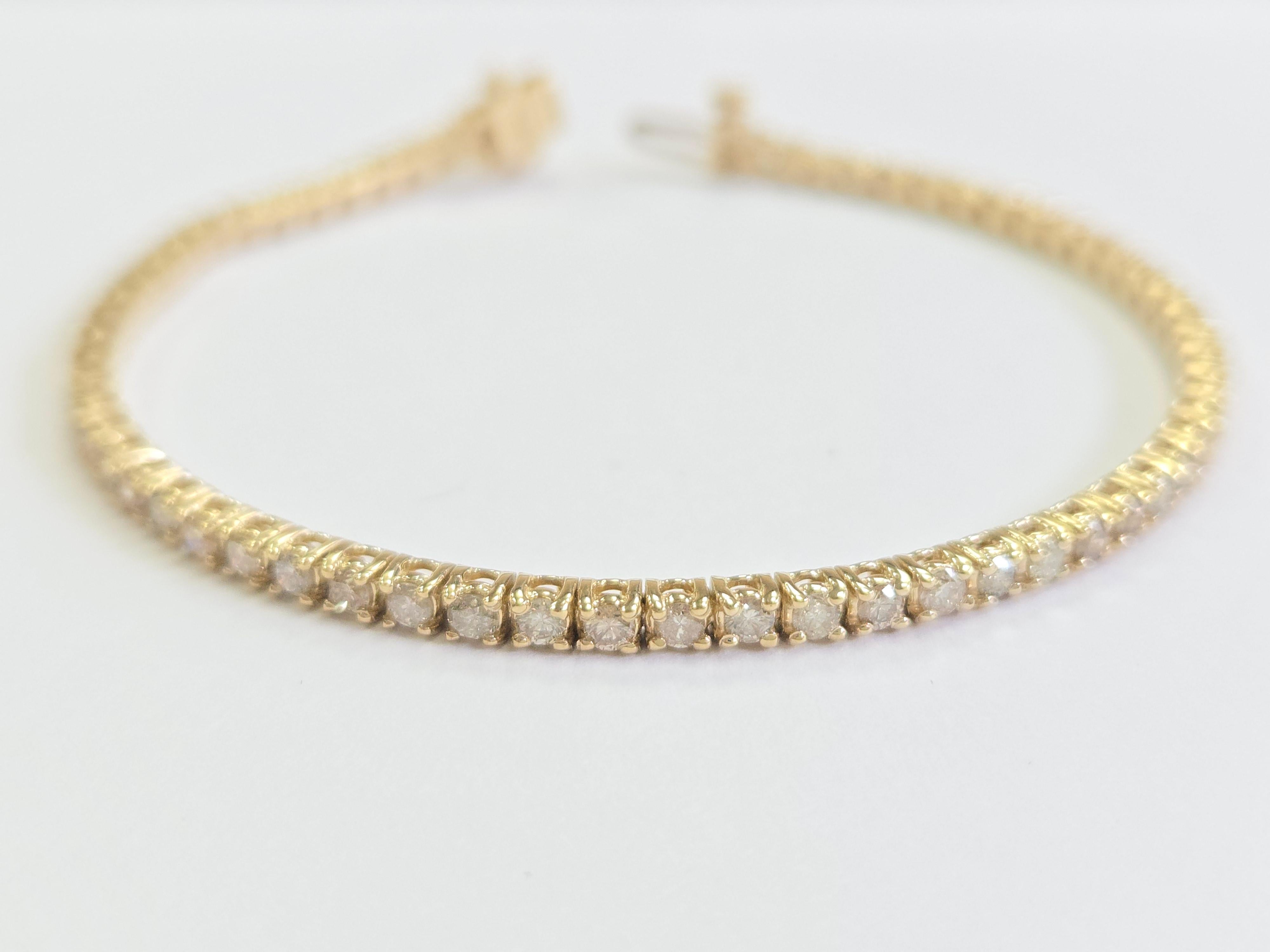 2,77 Karat Naturdiamant-Tennisarmband 14 Karat Gelbgold im Zustand „Neu“ im Angebot in Great Neck Plaza, NY