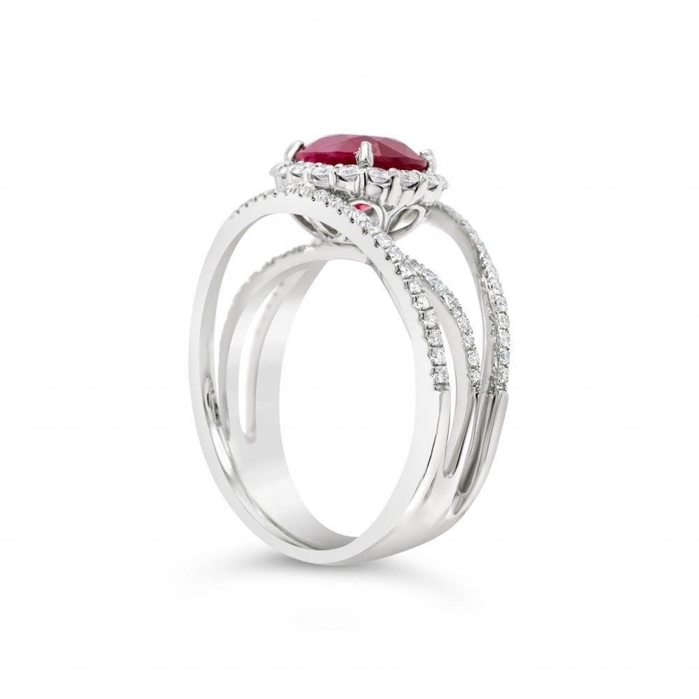 Women's 2.77 Carat GIA Certified No Heat Oval Ruby and 0.62 Carat Diamond Platinum Ring For Sale