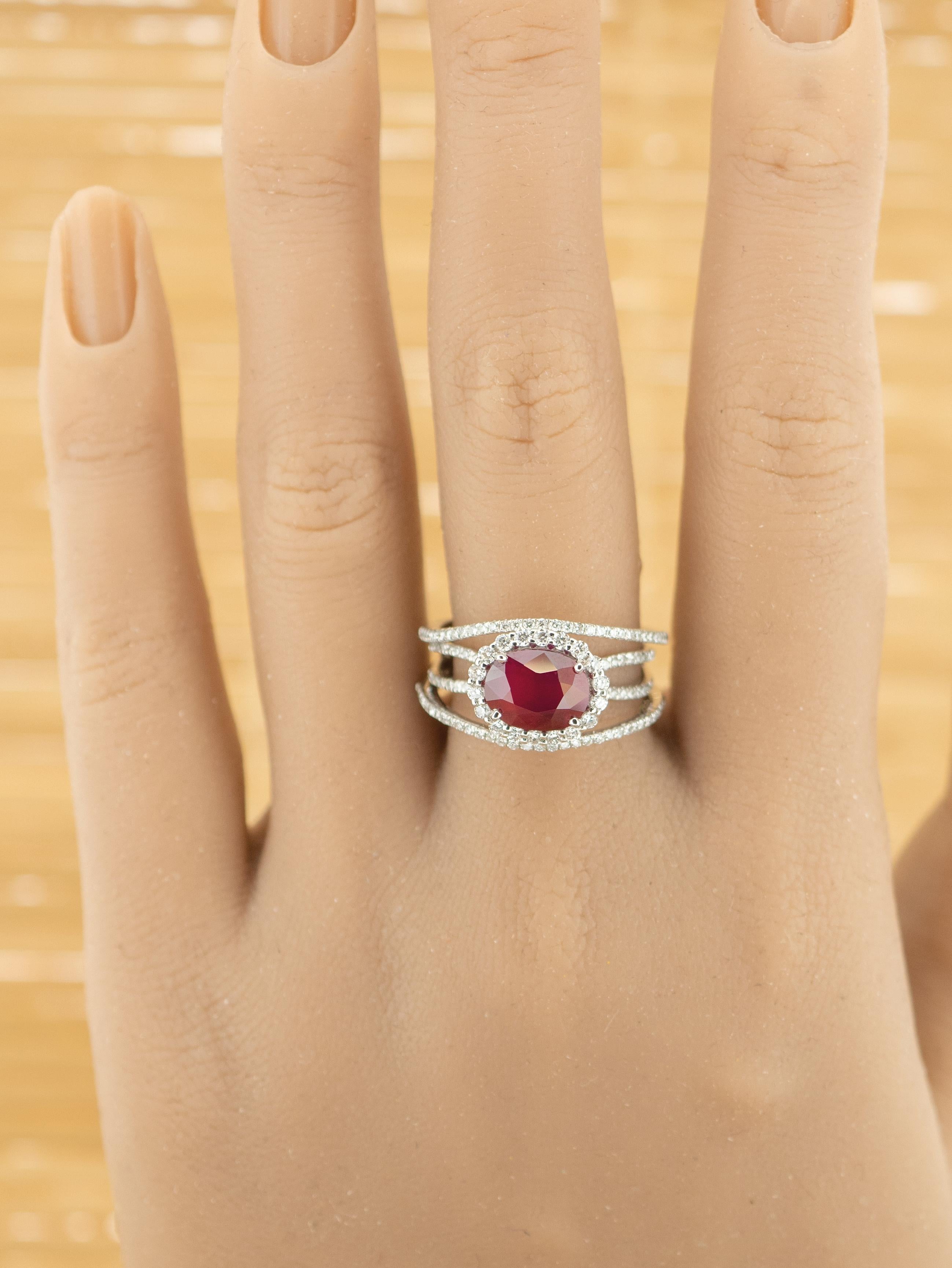 2.77 Carat GIA Certified No Heat Oval Ruby and 0.62 Carat Diamond Platinum Ring For Sale 1