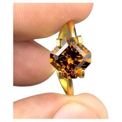 Garnet de Mali orange de 2,77 carats, taille précise et personnalisée pour bague solitaire