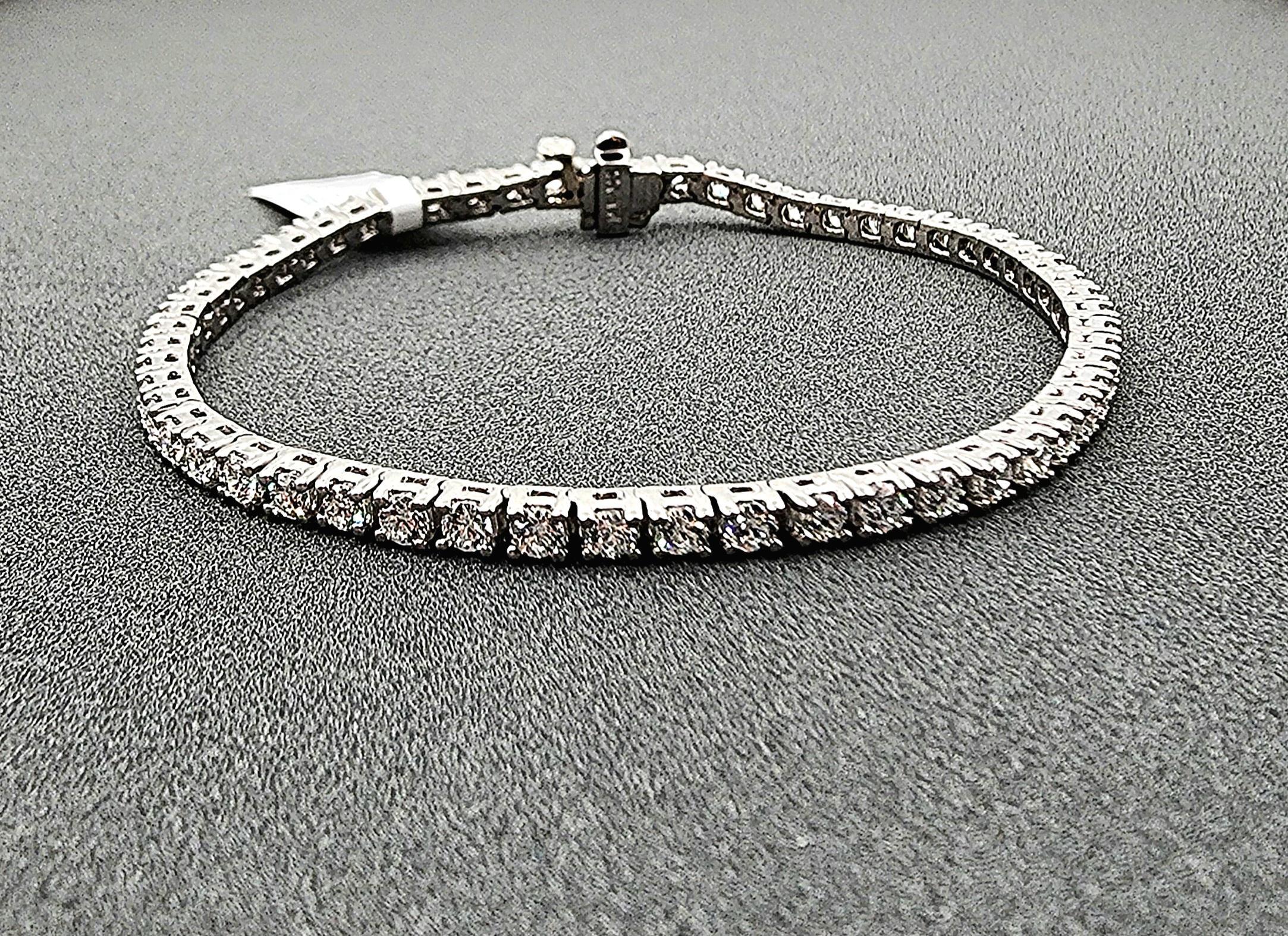 Pulsera de tenis con diamantes de 2.77 ct en Nuevo estado para la venta en Chicago, IL