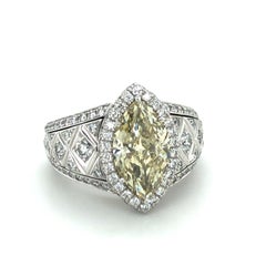 Anello con diamante taglio marquise da 2,77 carati di Avalon Swiss in oro bianco da 18 carati