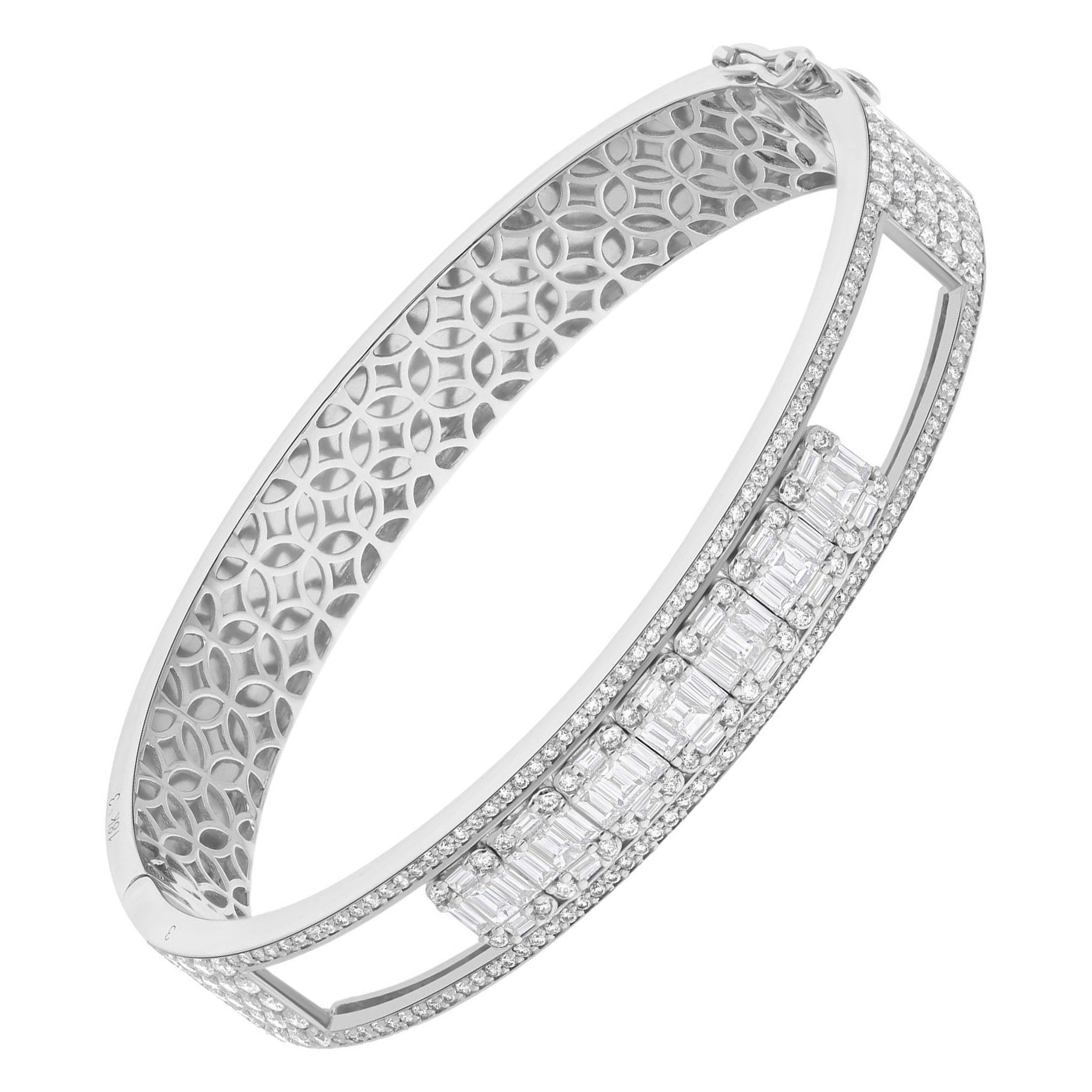 2.77 Ct. SI Clarity HI Color Movable Diamond Charm Bracelet 18 Karat White Gold For Sale