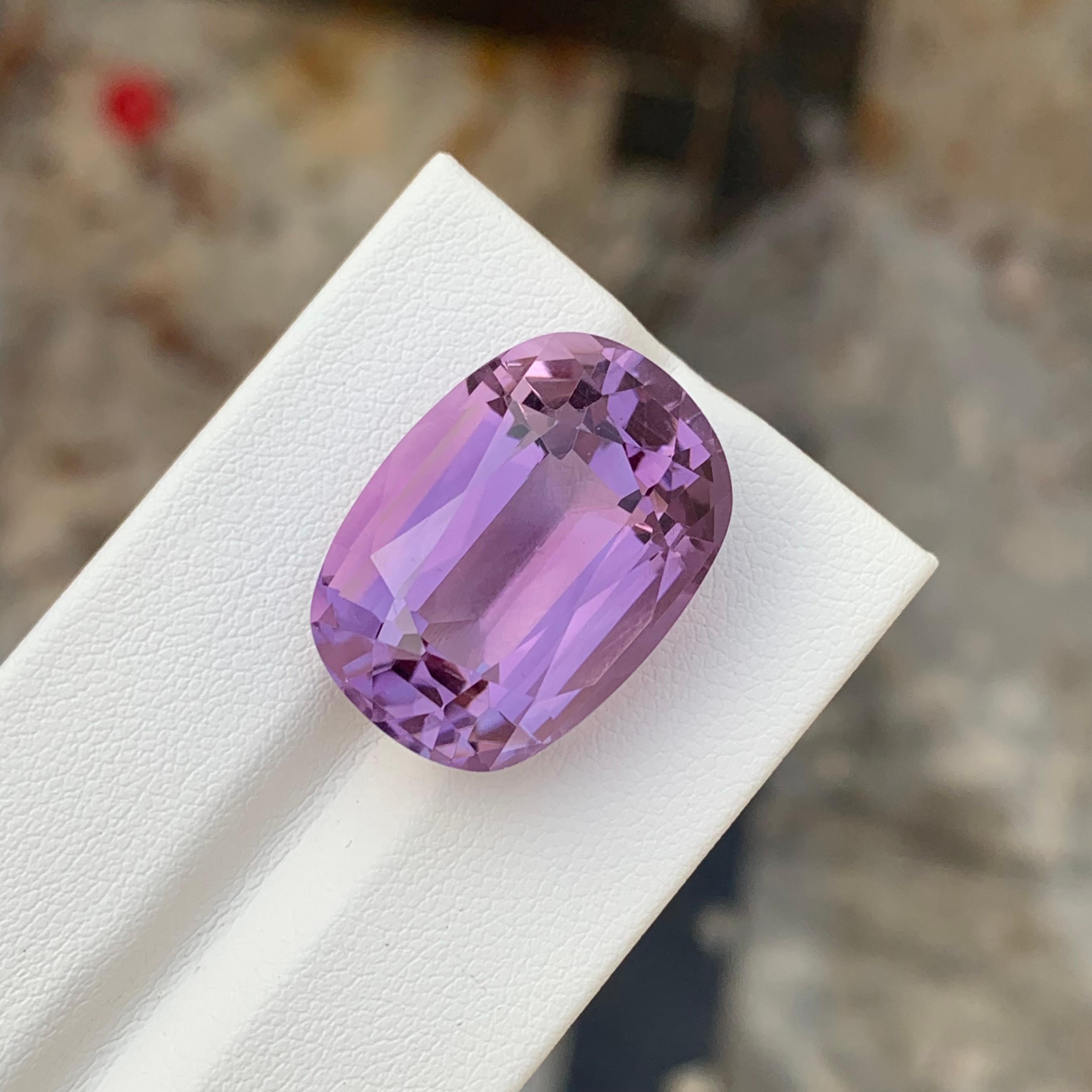 27,70 Karat Natürlicher loser Amethyst Ovalform Edelstein (Ovalschliff) im Angebot