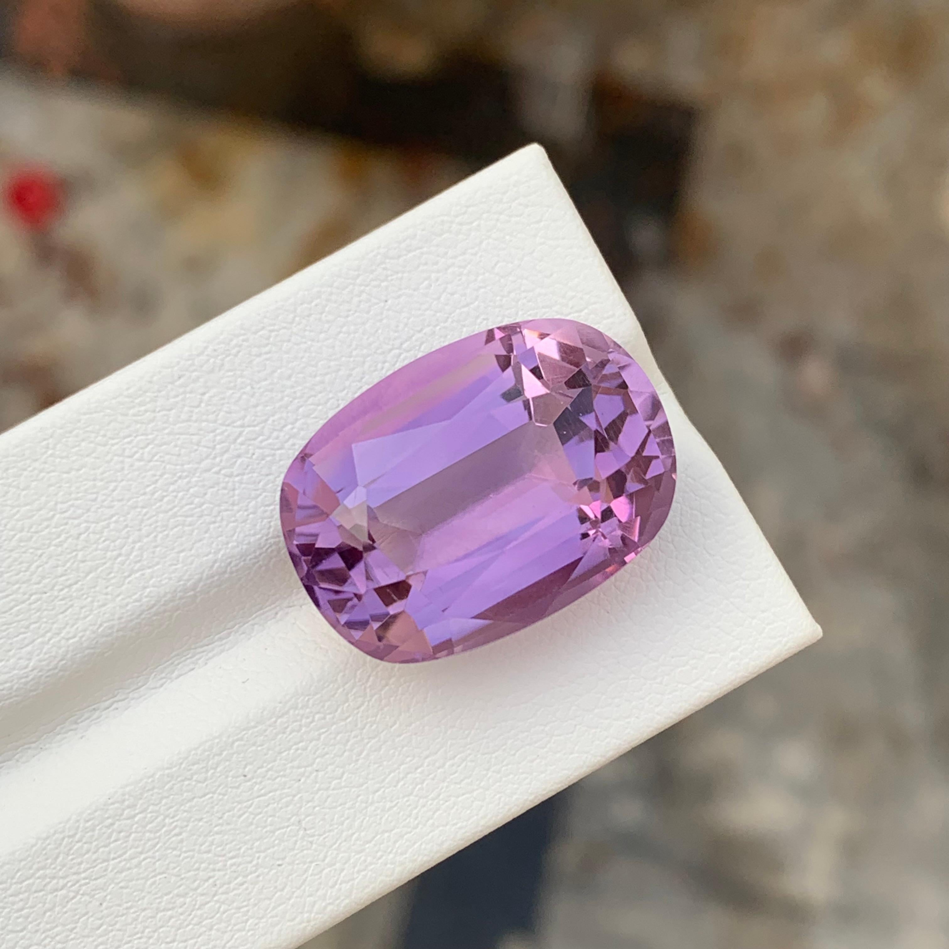 27,70 Karat Natürlicher loser Amethyst Ovalform Edelstein im Angebot 2