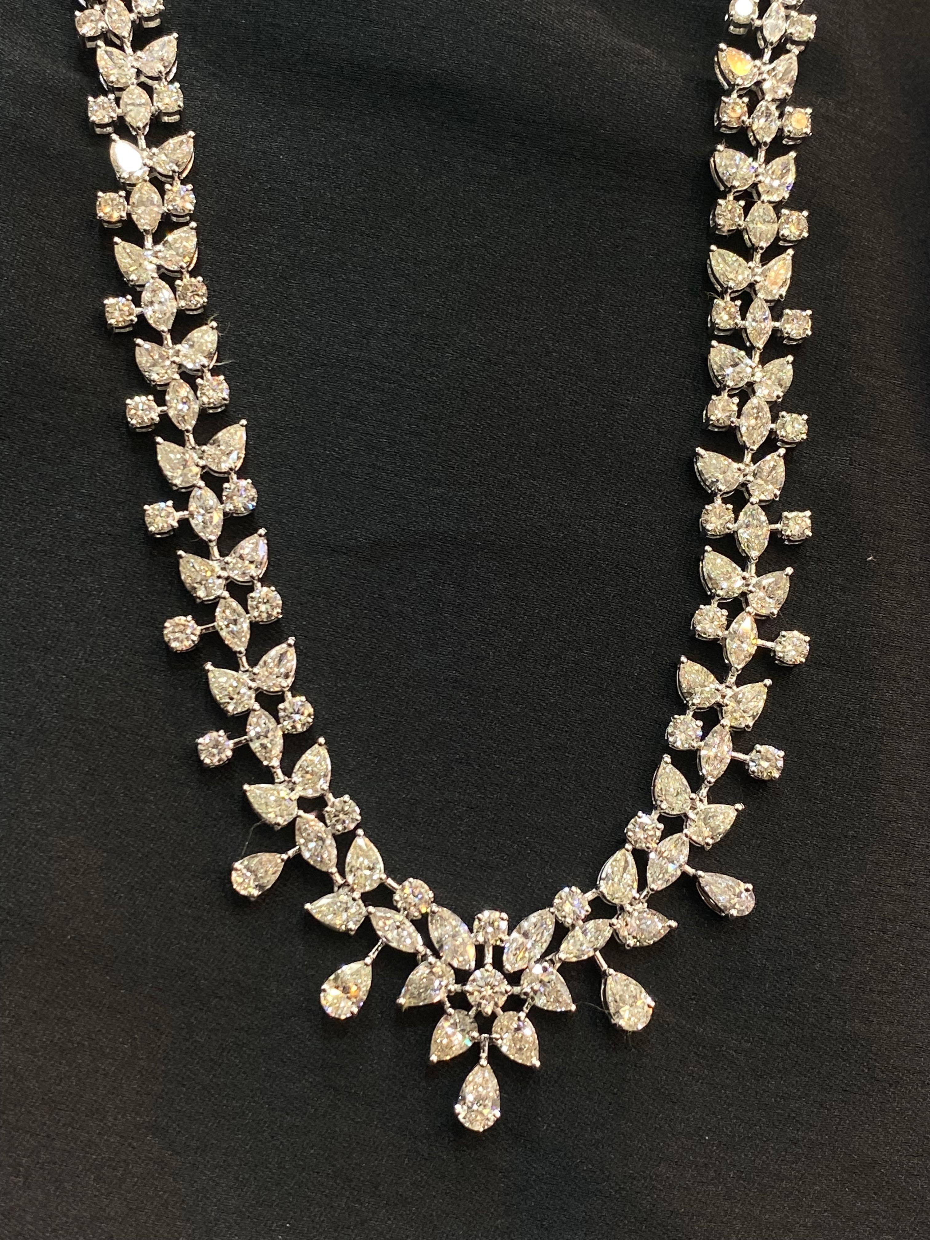 Early Victorian 27.76 Carats Marquise Pear Round Shape Natural Diamonds Necklace 18K White Gold For Sale