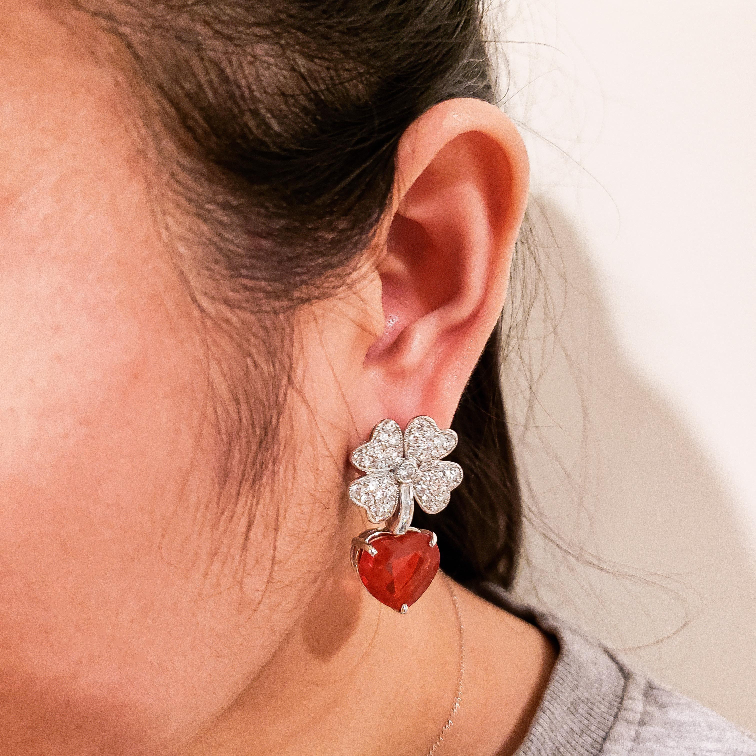 earrings clover shaped