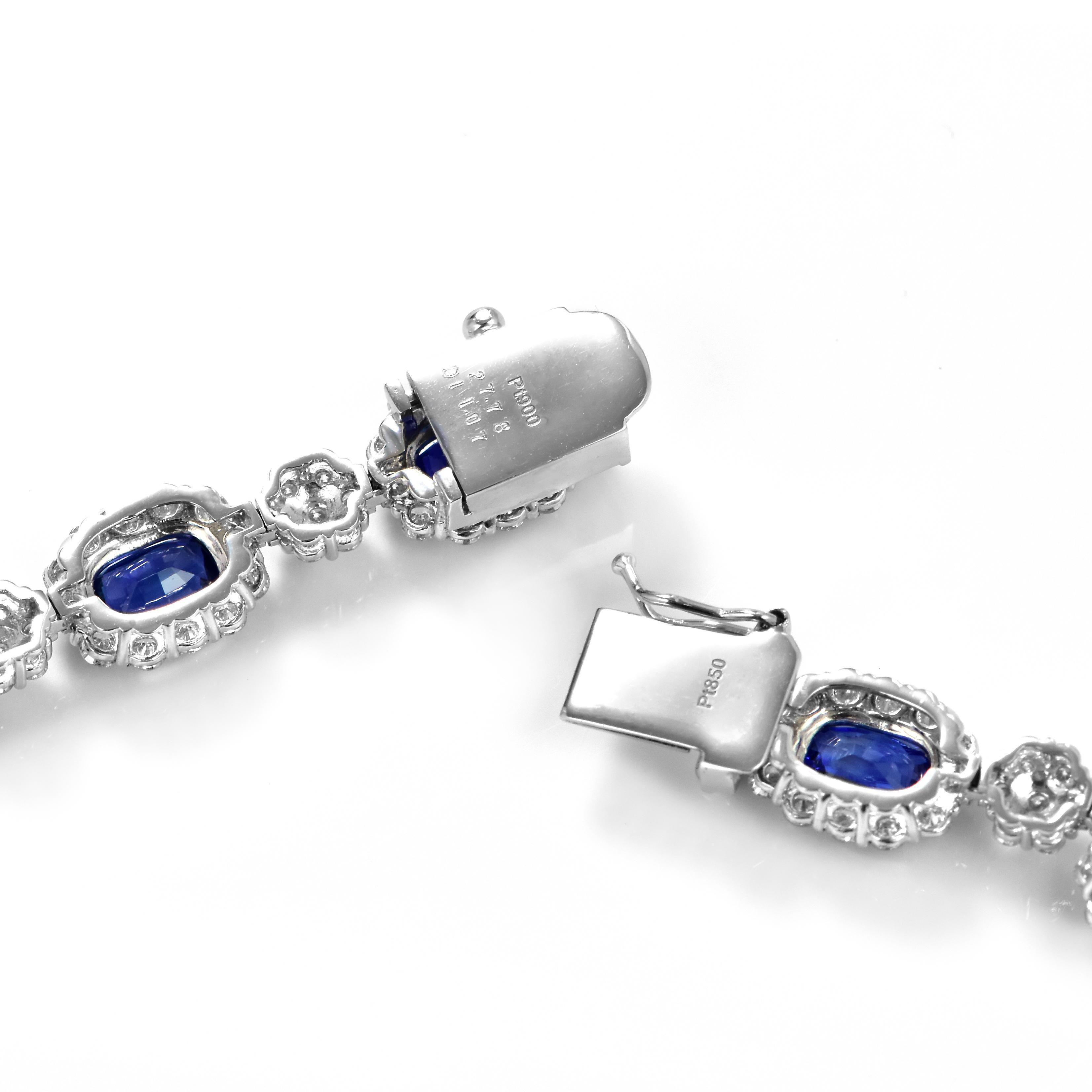Women's 27.78 Carat Natural Ceylon Sapphires and Diamonds Necklace Made in Platinum For Sale