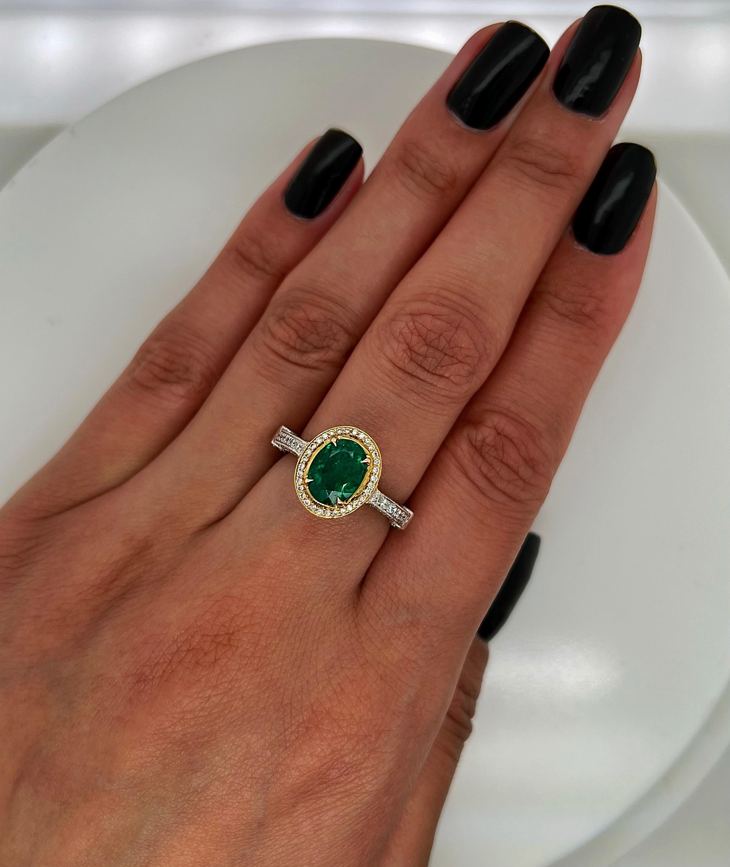 Oval Cut 2.77 Total Carat Green Emerald and Diamond Ladies Ring For Sale