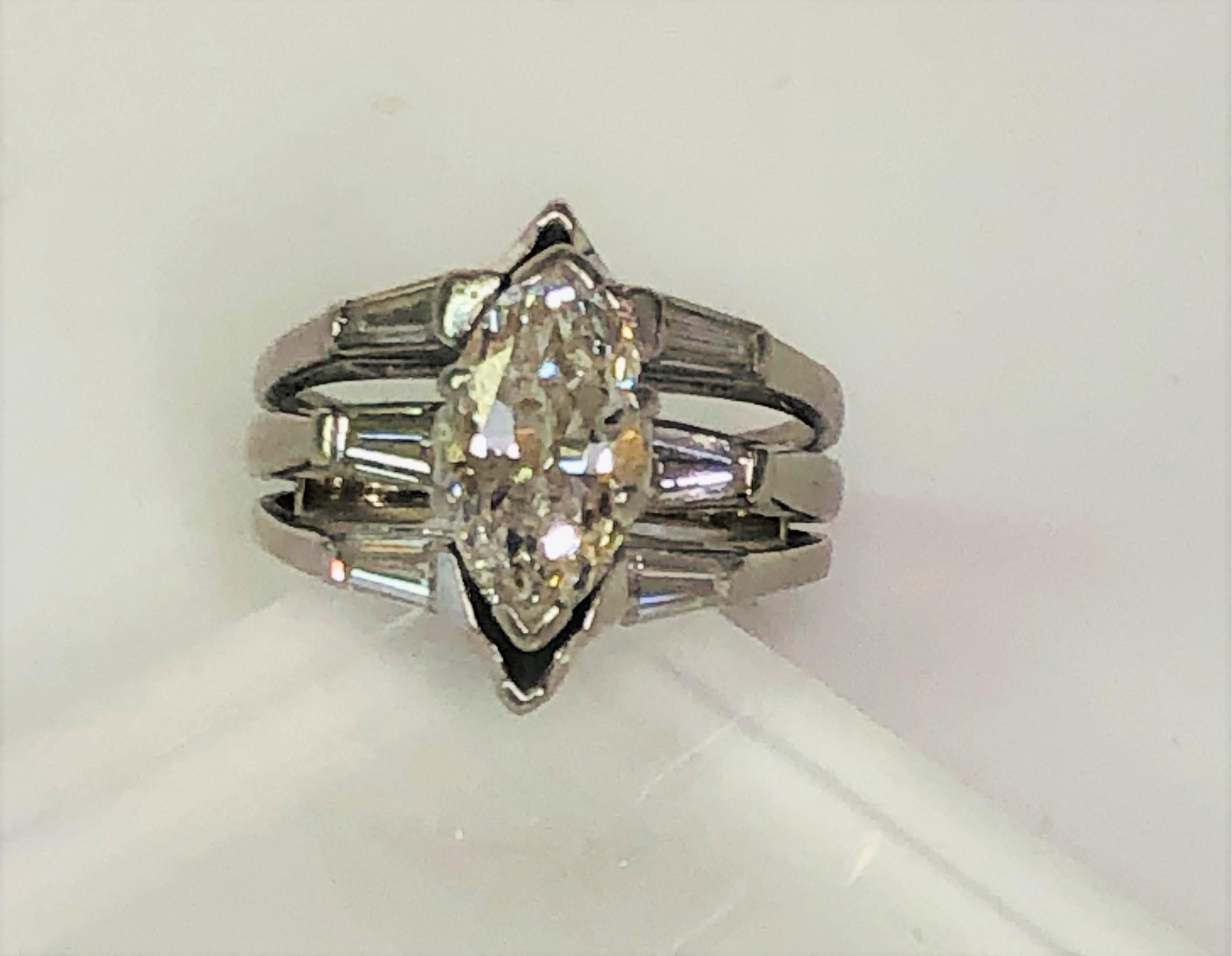 2.77tdw Marquise Cut Ring In Fair Condition For Sale In Cincinnati, OH