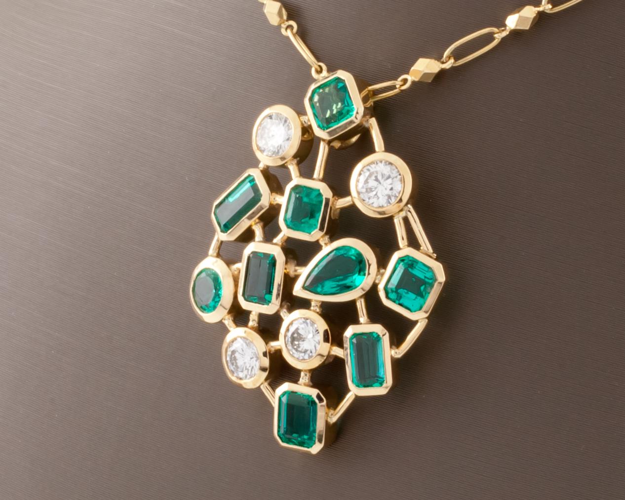 Modern 2.78 Carat Colombian Emerald and Diamond Custom Pendant in Yellow Gold