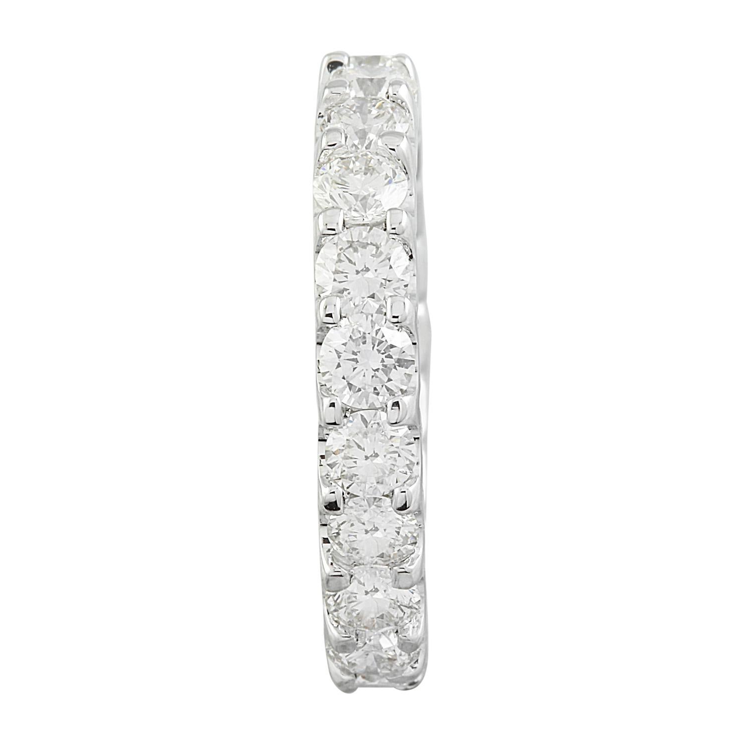 Modern Exquisite 2.78 Carat Natural Diamond Eternity Ring: Timeless Luxury in 14K Solid For Sale