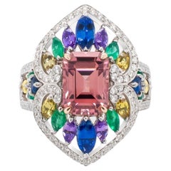 Bague cocktail en tourmaline rose, saphir, émeraude et diamant de 2,78 carats
