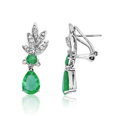 2.78 Carats Emerald and White Diamond White Gold Earrings