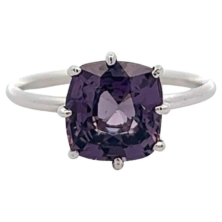 Bague solitaire en platine à spinelle violet de 2,78 carats