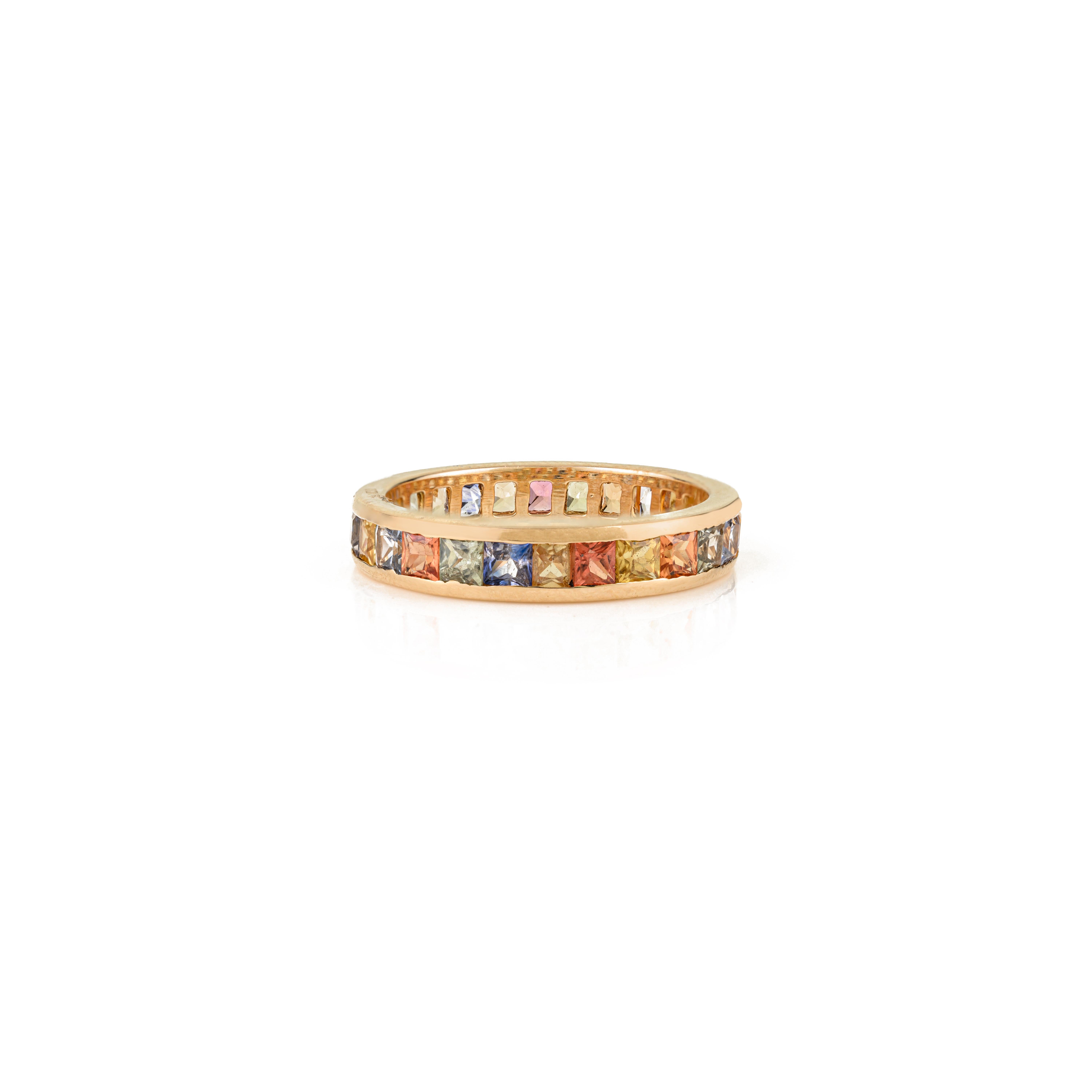 Im Angebot: 2,78 Ct Multi-Color Prinzessinnenschliff Saphir Eternity Band Ring in 14K Gelbgold () 10
