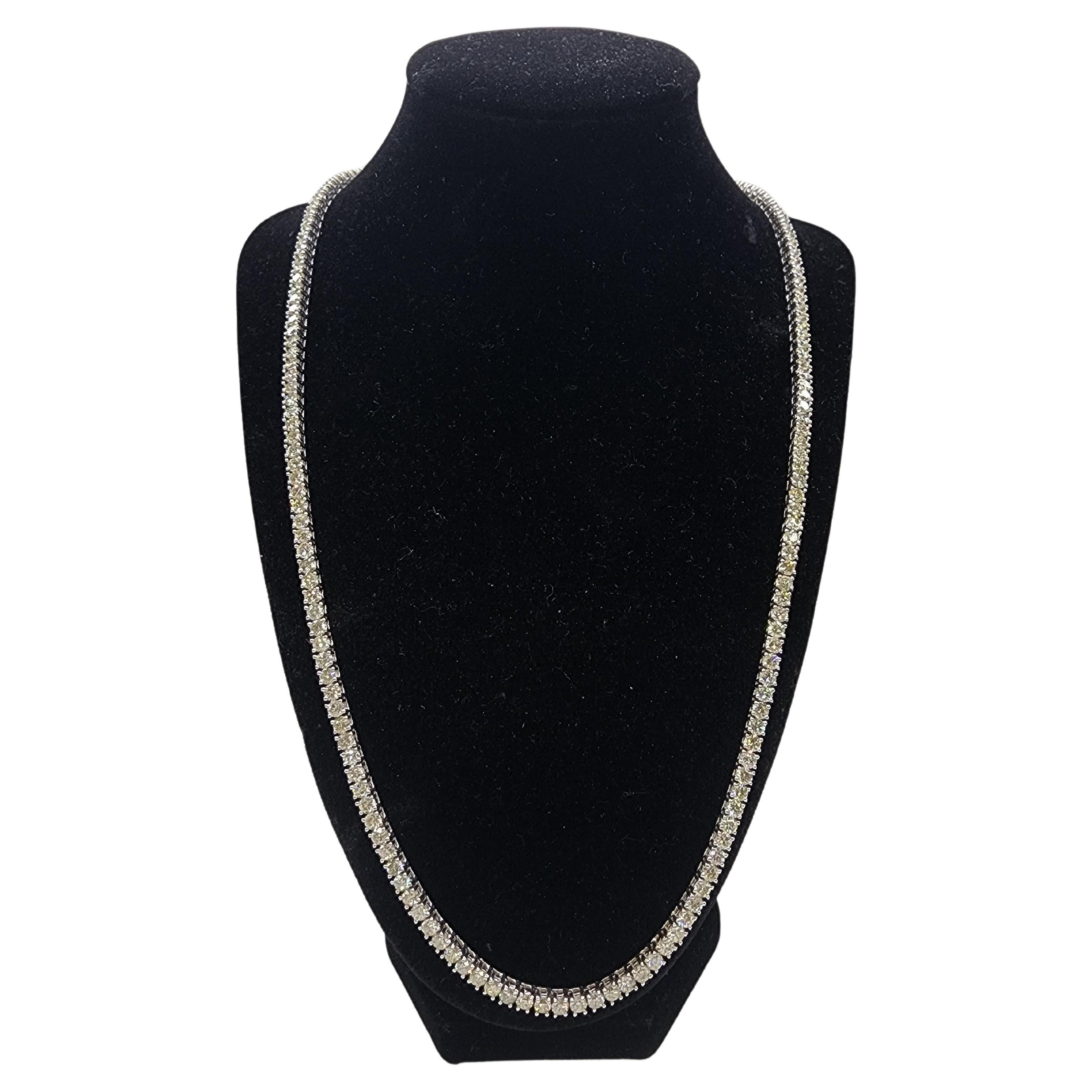 28 Carat Round Brilliant Cut Diamond 
